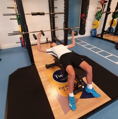 sportfysiotherapie, sportfysiotherapeut, acute sportblessure, chronische sportblessure, sportblessure, sportblessures, overbelasting, peesblessure, botblessure, spierblessure, sporten, bewegen , intensief trainen, training, polsklachten, knieklachten, enkelklachten, polsblessure, knieblessure, enkelblessure, 