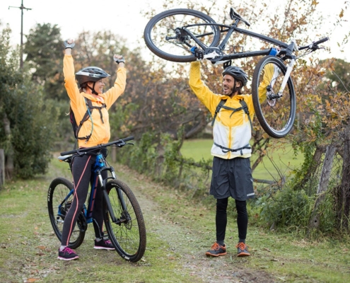 Rugpijn tijdens het fietsen kan ontstaan door langdurig in dezelfde houding te zitten. Dit kan flink veel invloed hebben op uw prestaties. Lees verder... Tags: rugpijn, rugklachten, fietsen, mountainbike, wielrennen, racefiets, bike fitting, fiets aanmeten, oefeningen, houding, rugpijn, rugklachten, fietsen, mountainbike, wielrennen, racefiets, bike fitting, fiets aanmeten, oefeningen, houding, rugpijn tijddens het fietsen, rug, fietsen, houding, fiets, fysiotherapie rug, fysio rug, fysiotherapeut rug, fysio fietsen, bikefitting, fysiotherapie fietsen, fysiotherapie rugpijnen